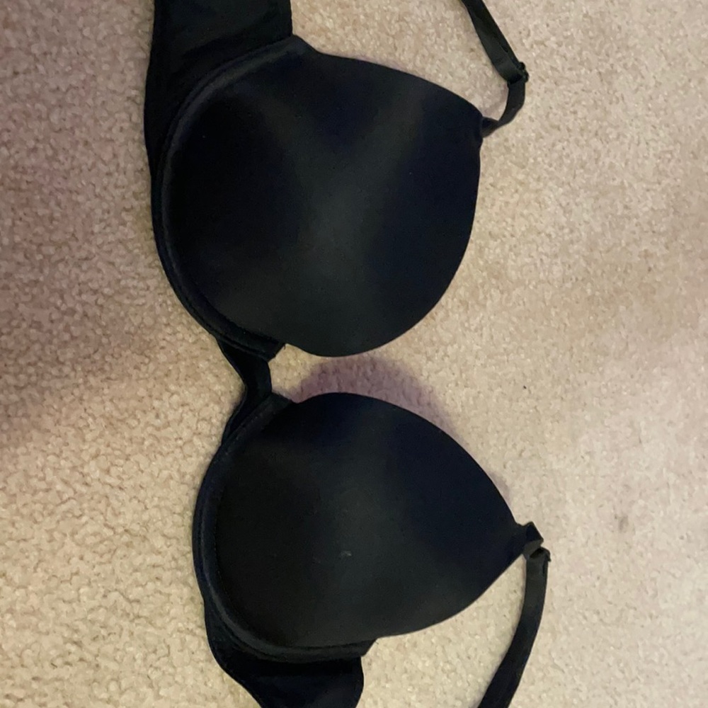 Black Victoria Secret Pink bra